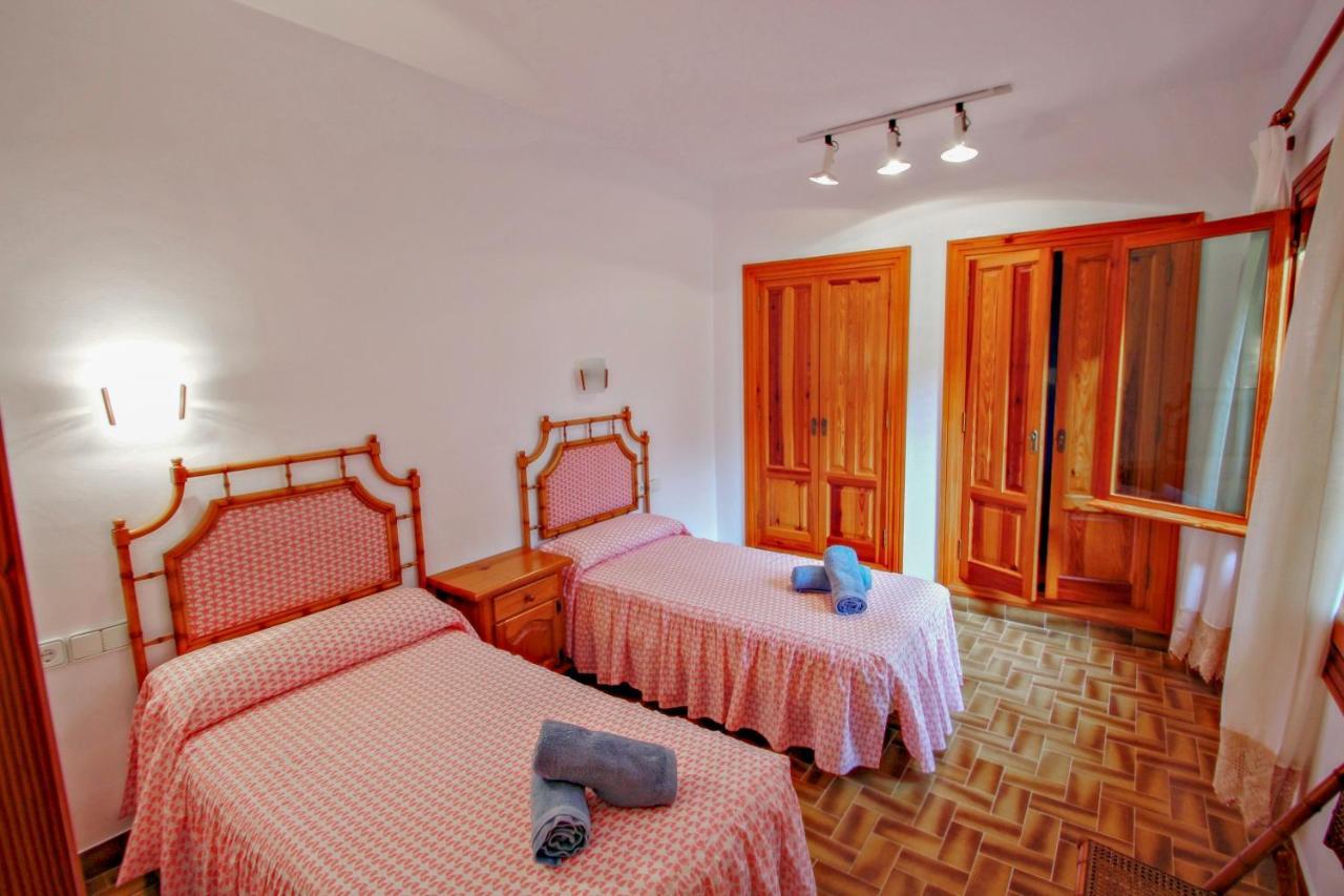 El Portet - Beachfront Holiday Home With Private Pool In Moraira Extérieur photo